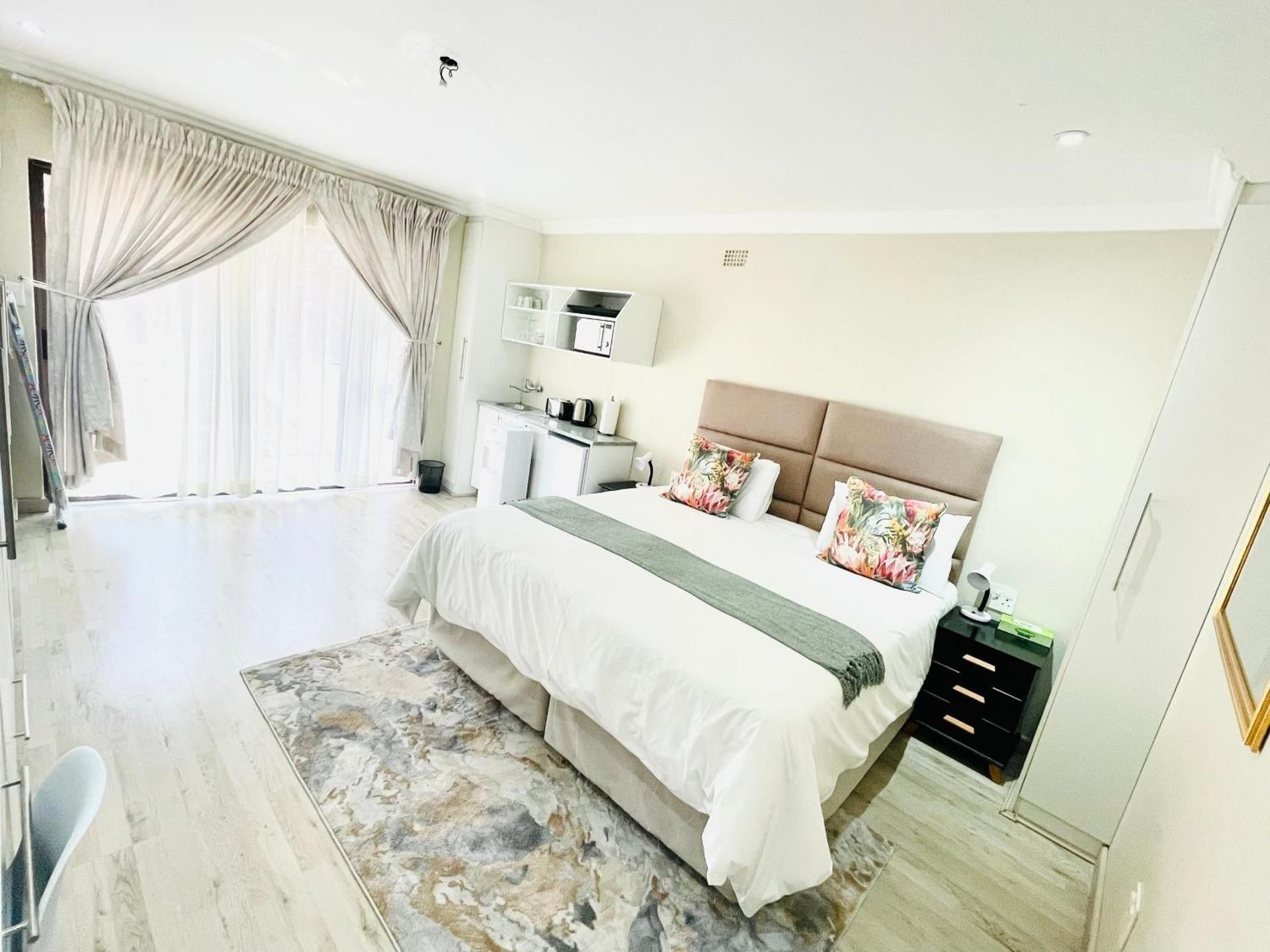 Superior Queen Room