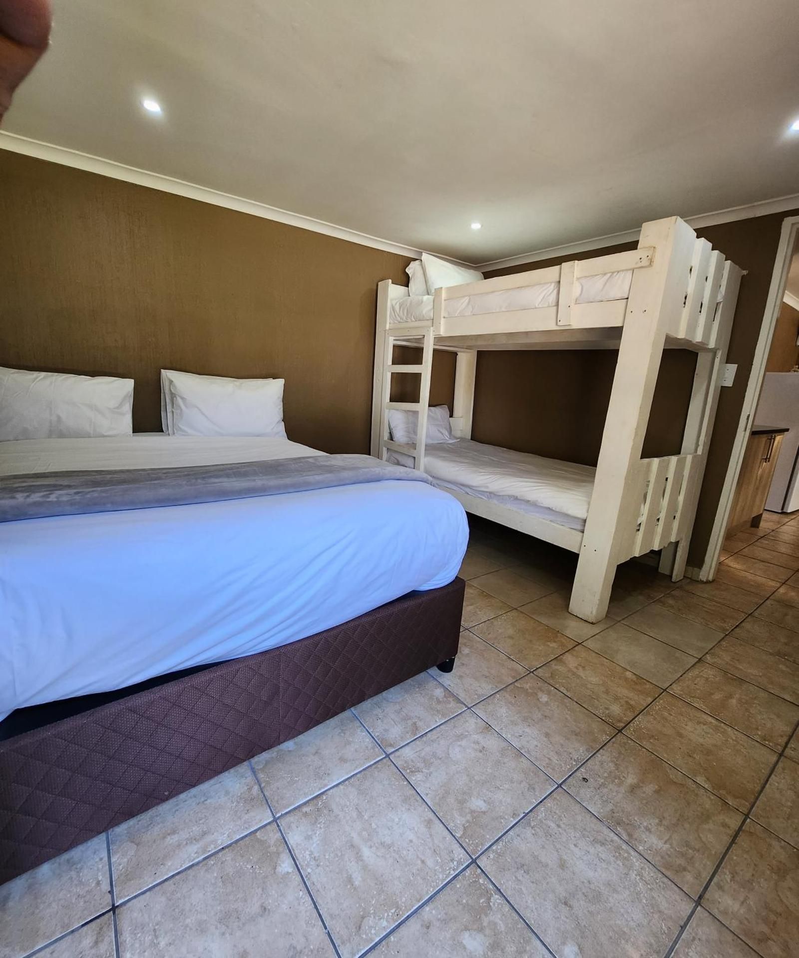 Economy Family Room