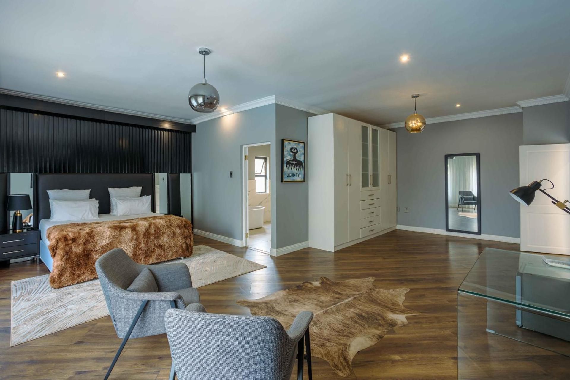 Deluxe Family Suite