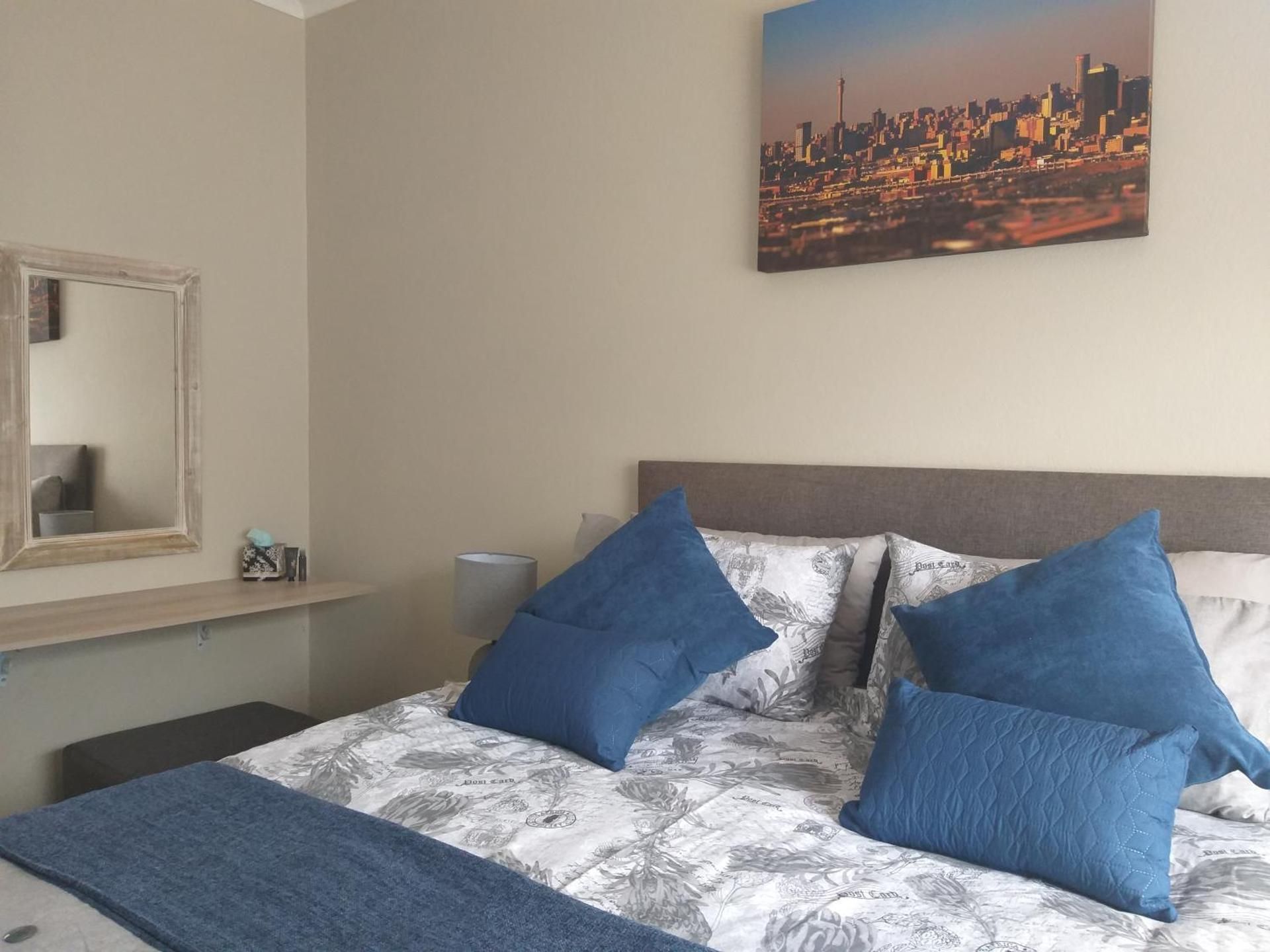 Deluxe Queen Room