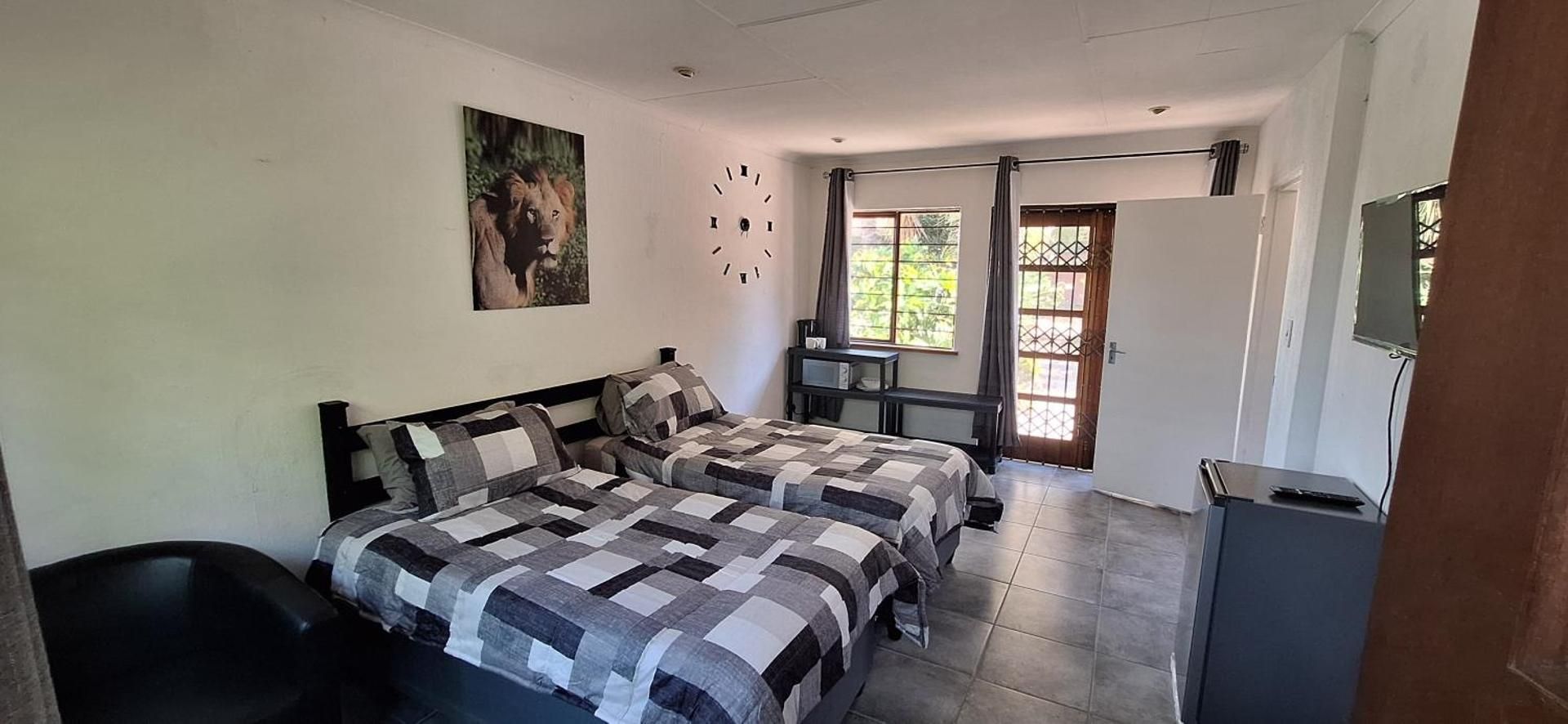 Deluxe Double Room with Shower