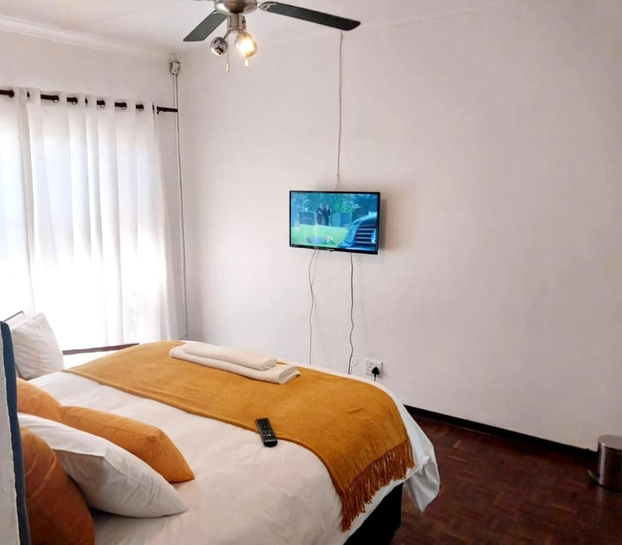 Cozy Retreat Ferndale Double Room with Private External Bathroom 3