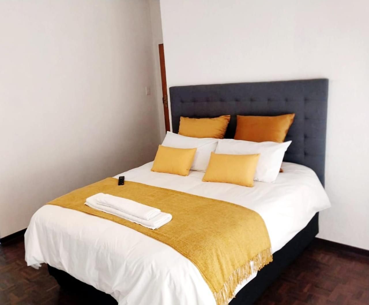 Cozy Retreat Ferndale Double Room with Private External Bathroom 2