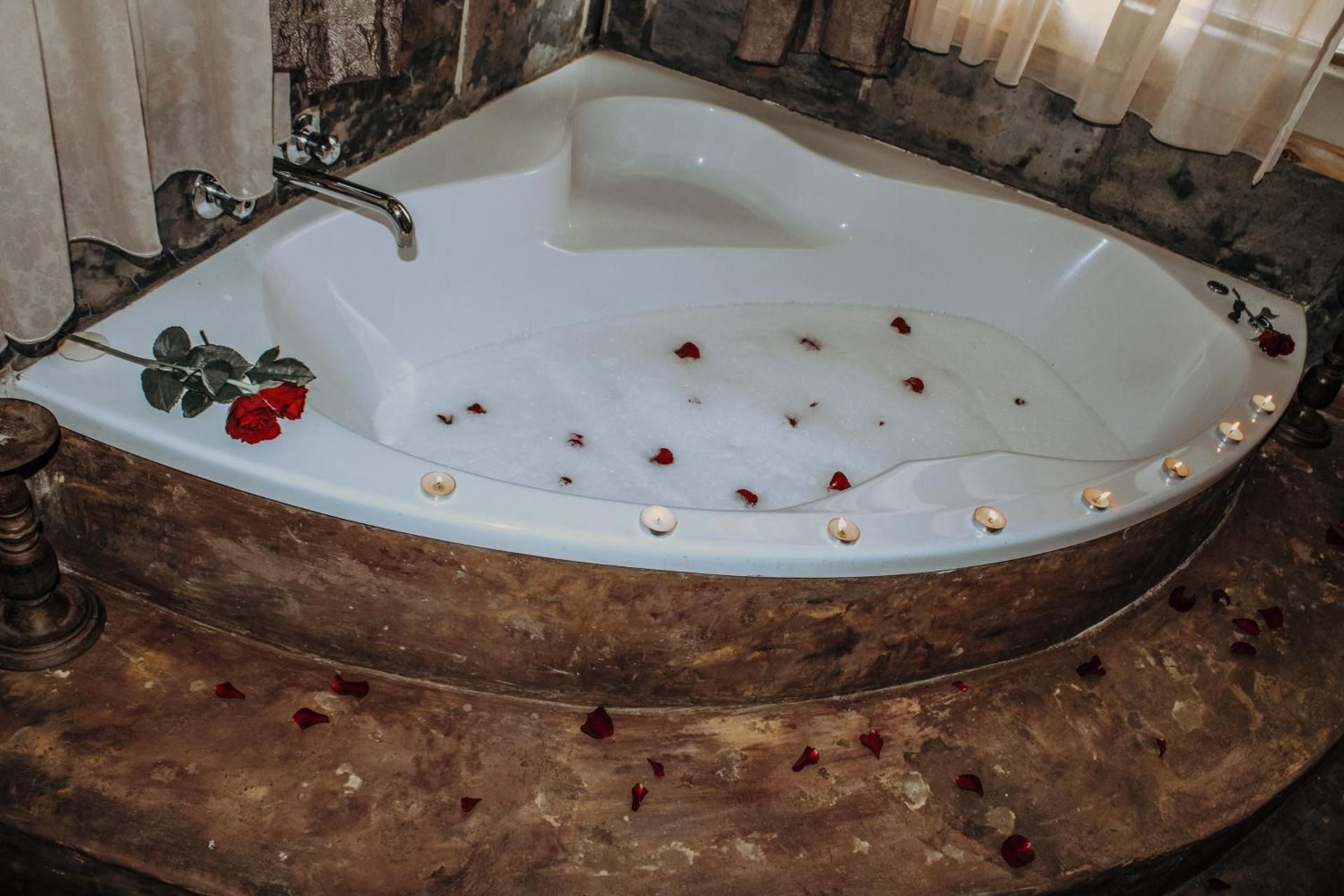 Bosheuvel Country Estate Honeymoon Suite 2