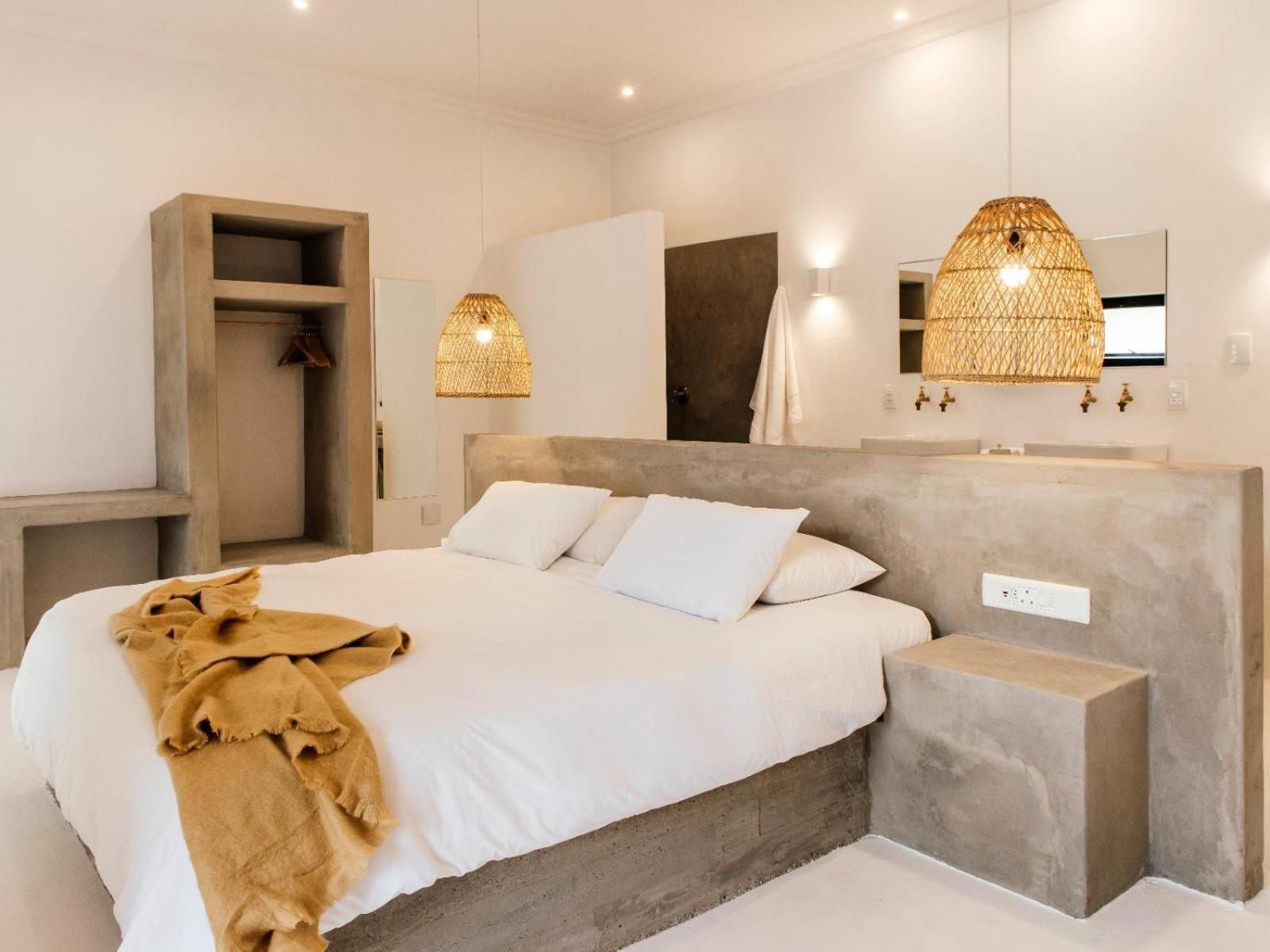 Luxury King Room