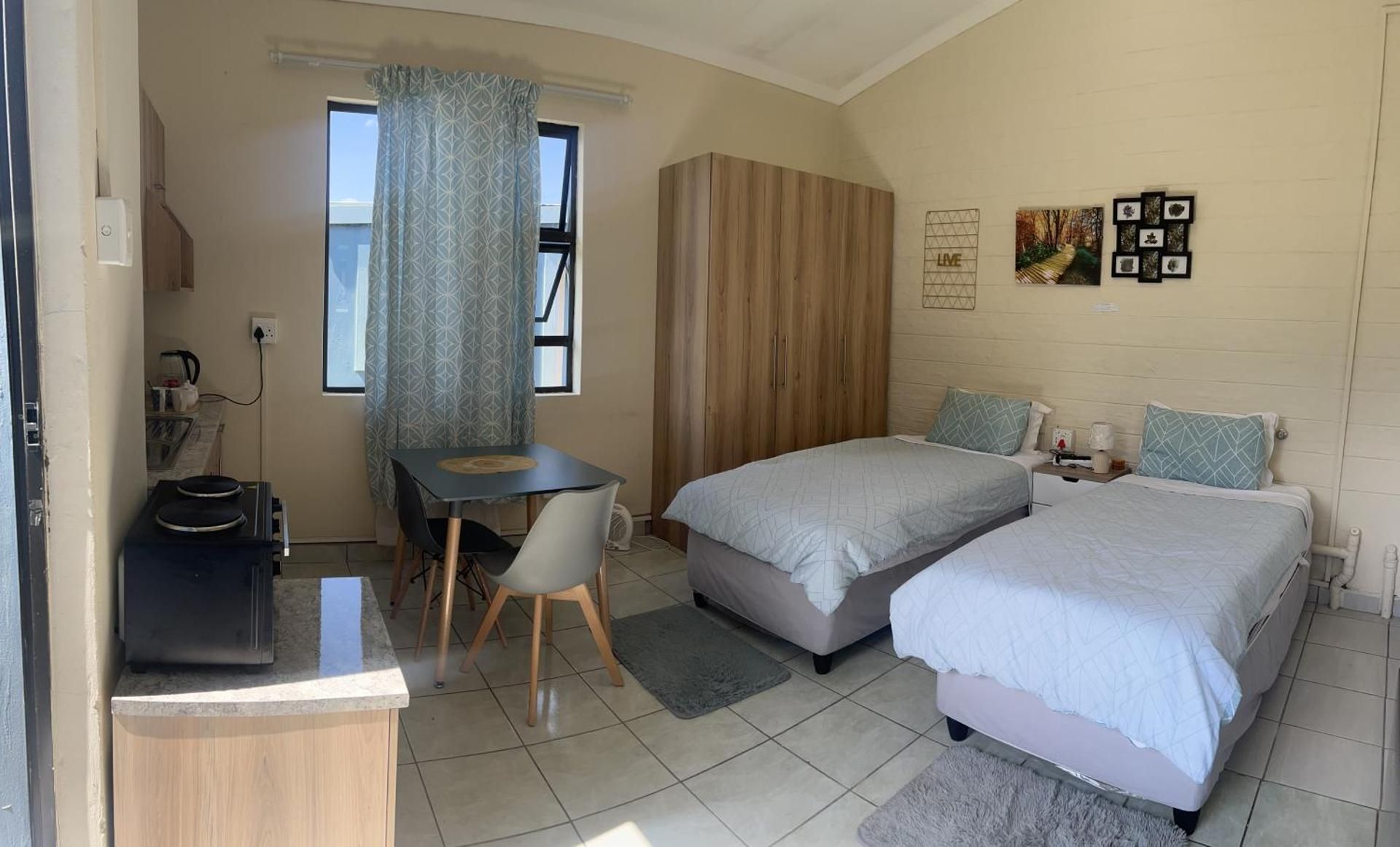 Apartment with Garden View