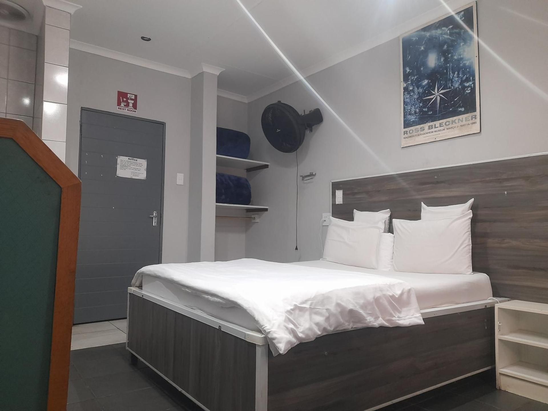 Queen Room with Garden View