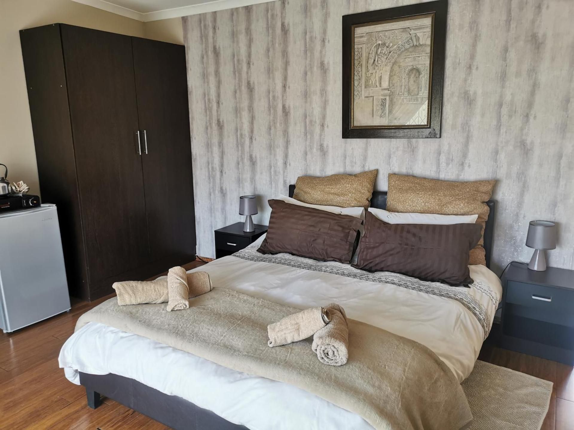 Queen Room with Balcony