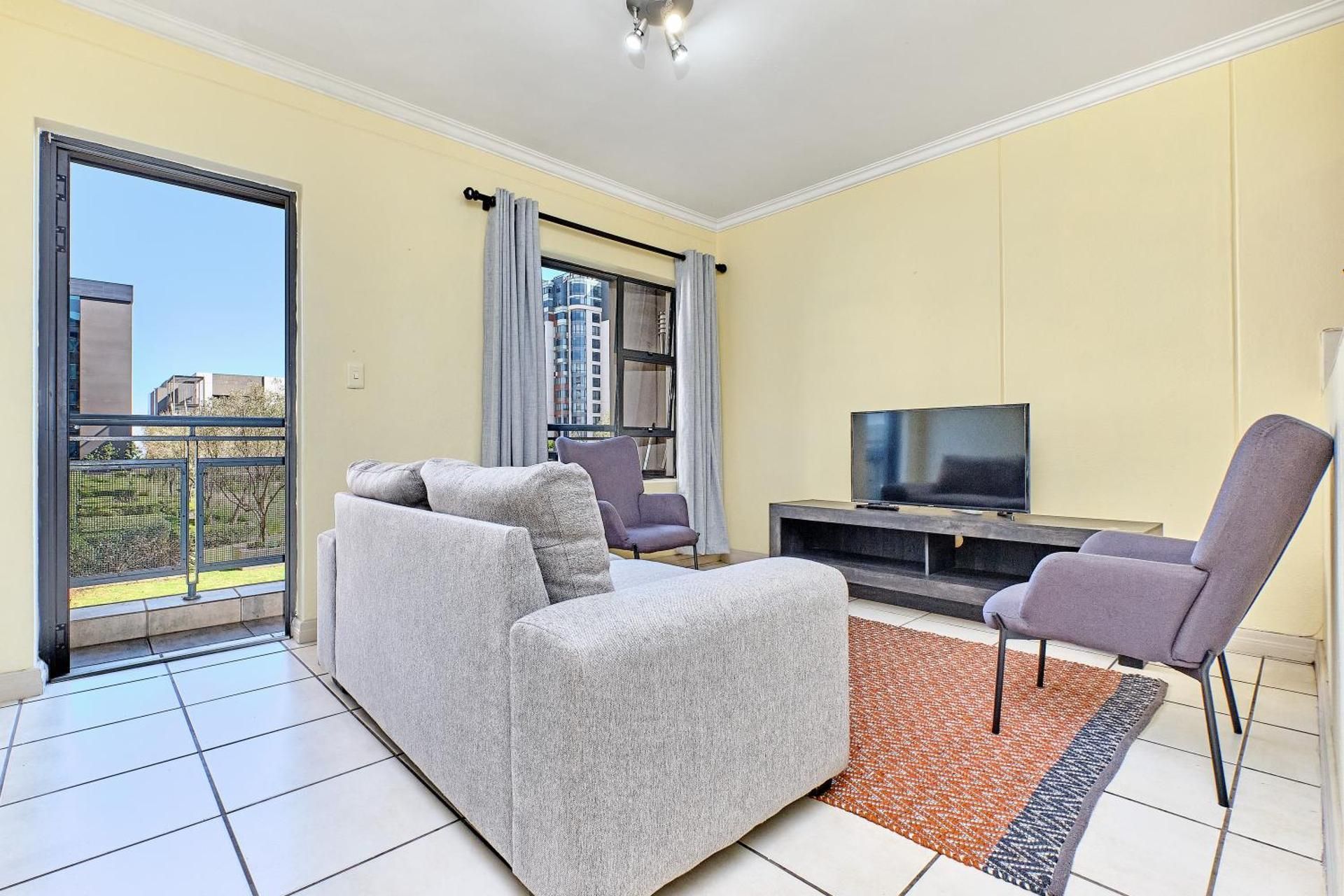 Apartment with Garden View