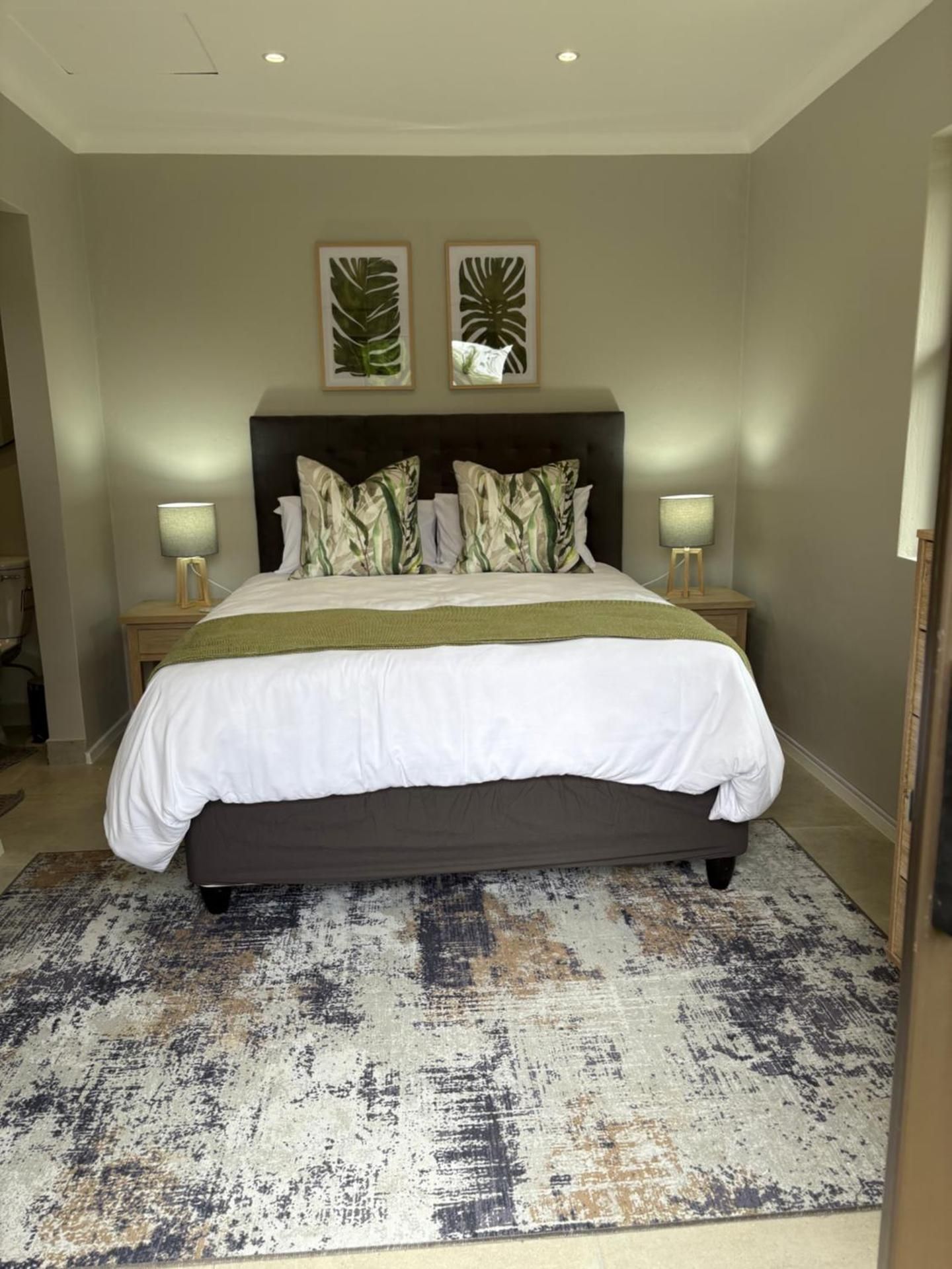 Queen Room