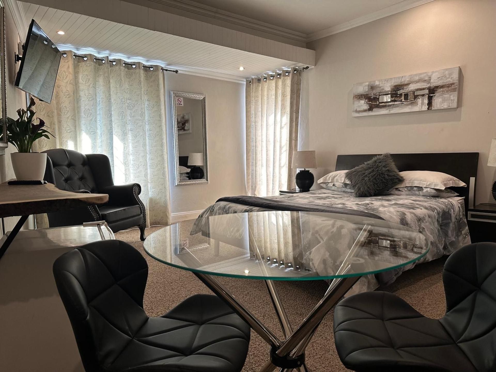Deluxe Double Room with Shower