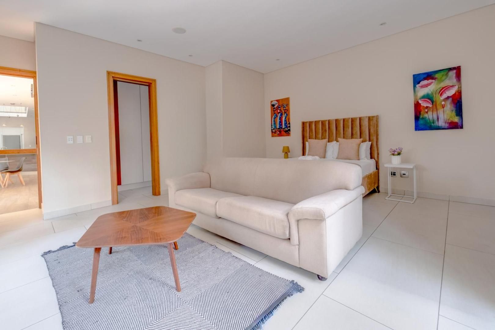Standard Queen Room