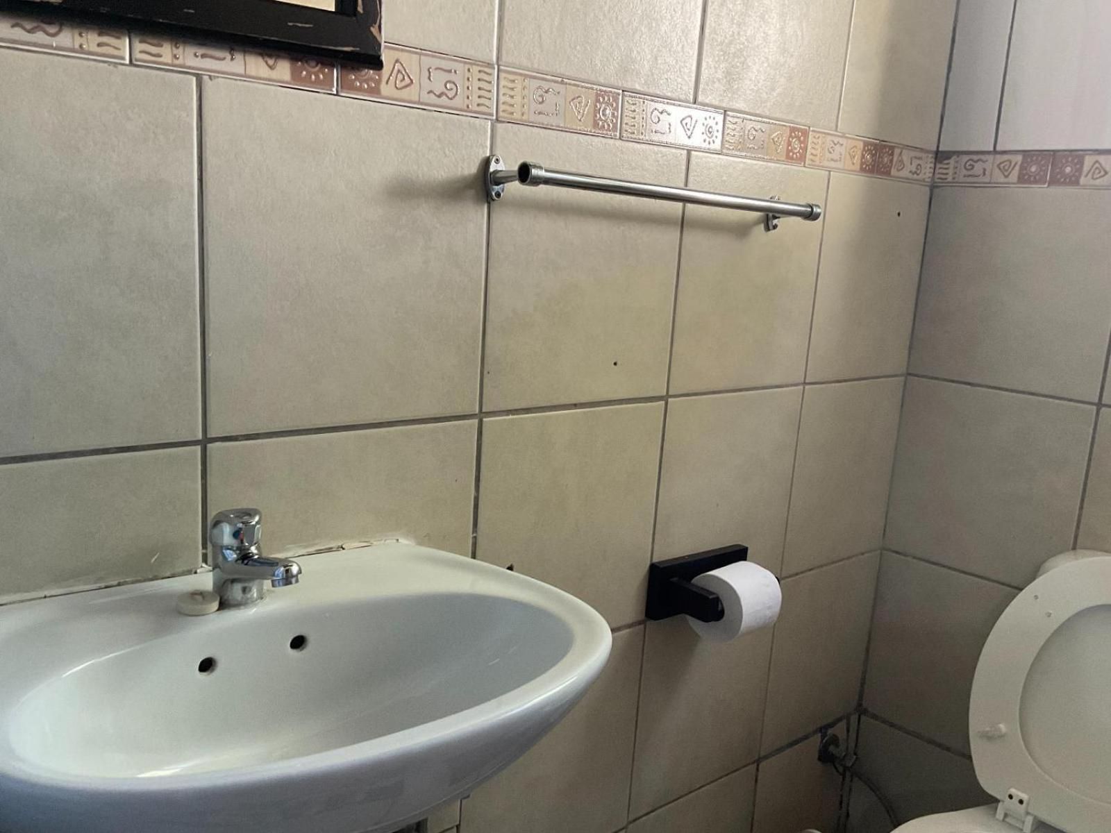 Royal Olympia Lodge Classic Double Room 3