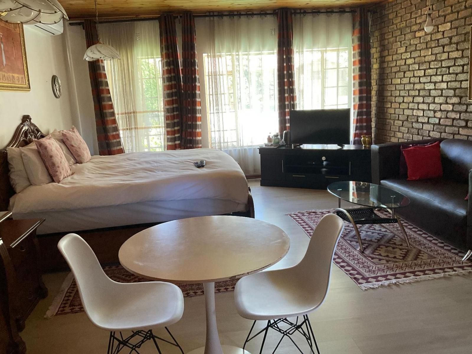 Royal Olympia Lodge Classic Suite