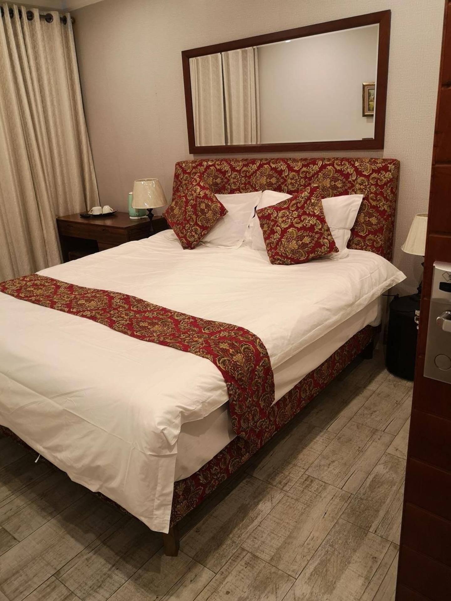 Queen Room