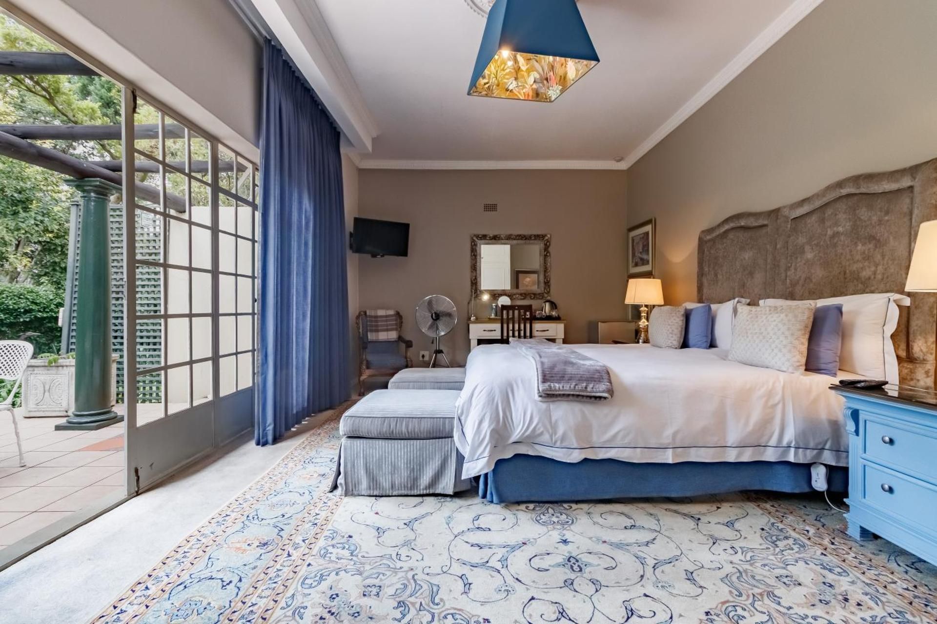 King Room with Balcony