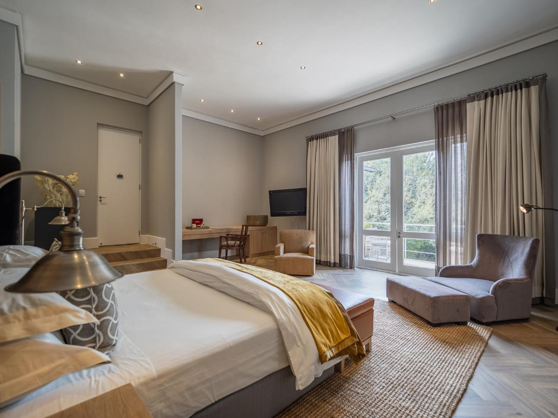 Large Double or Twin Room