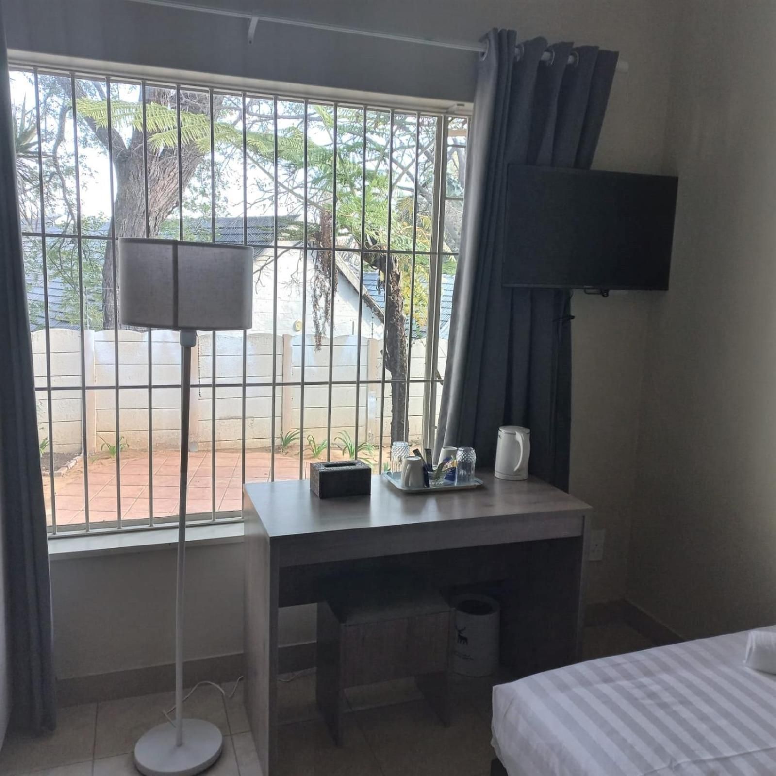 Atlantic Pearl Guest House Sandton Single Room 3