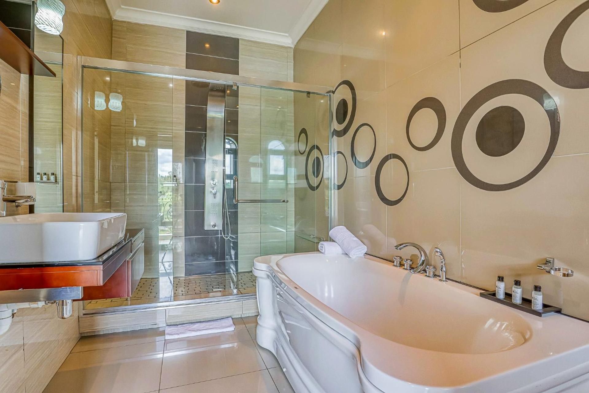 Suite with Pool View