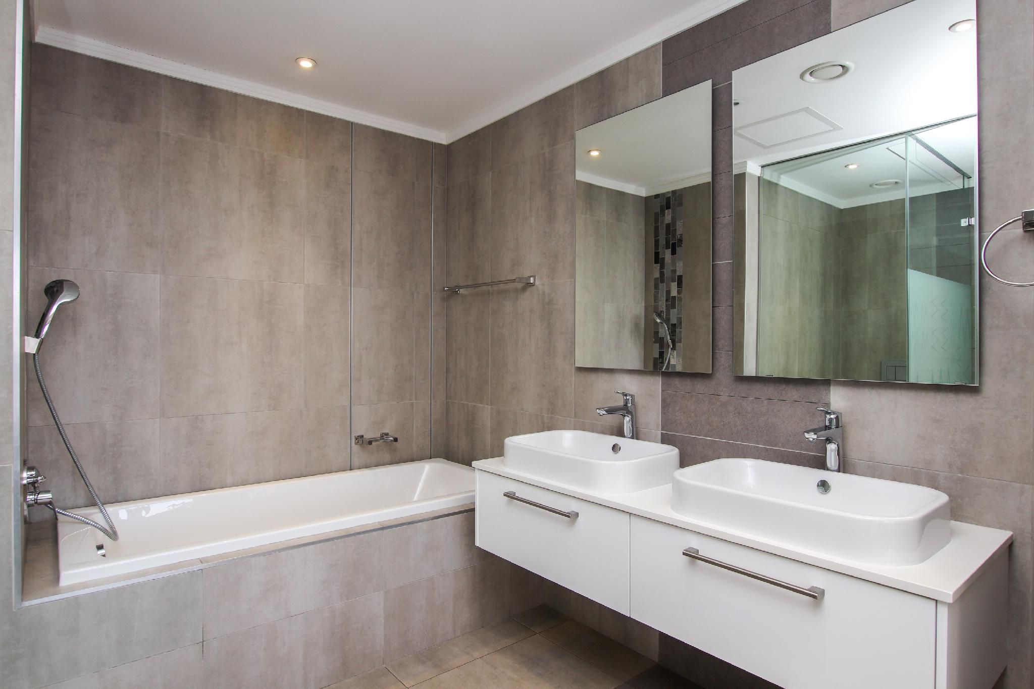 2 Bedroom Suite