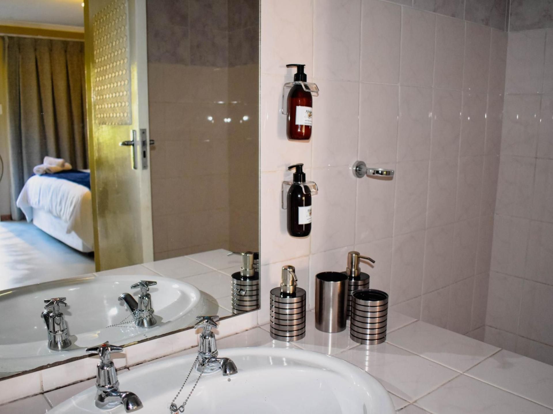 Serene Guest Manor King Suite 2