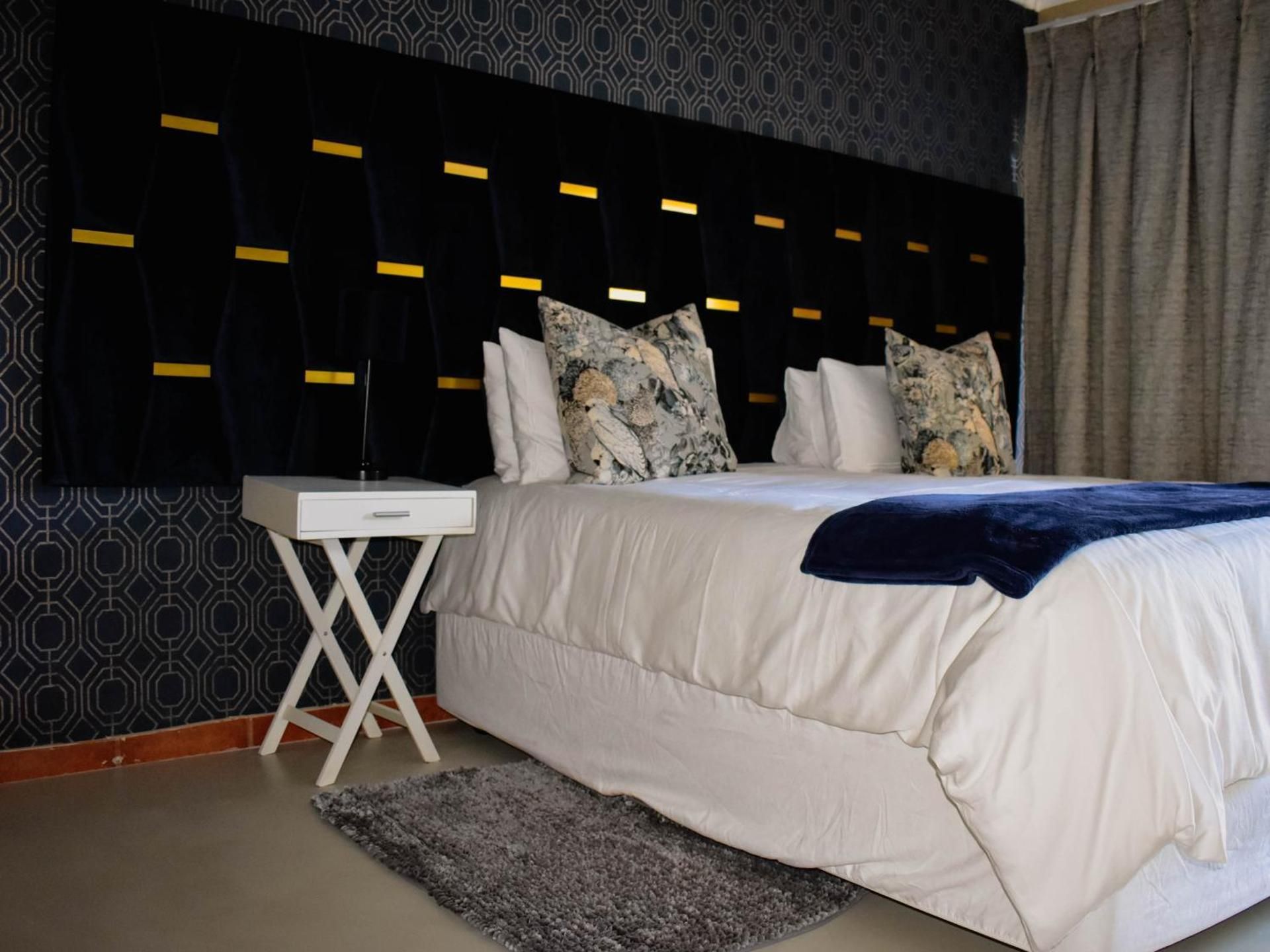 Serene Guest Manor King Suite