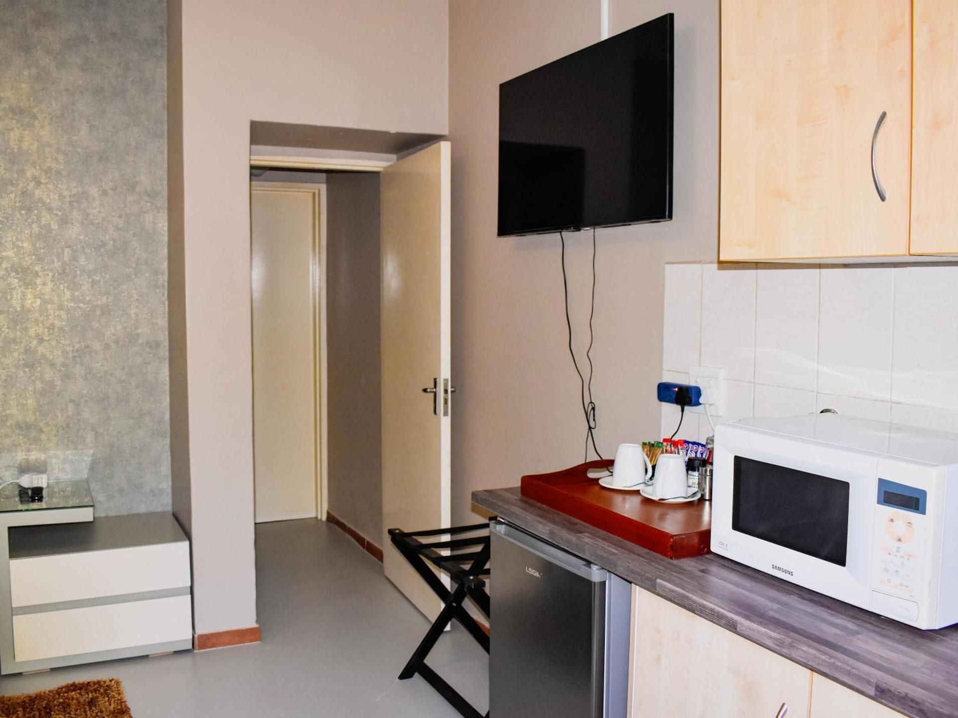 Deluxe Double Room with Garden View