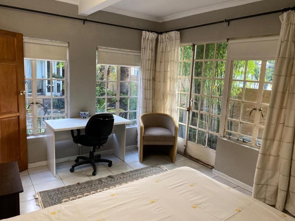 Comfort Queen Room