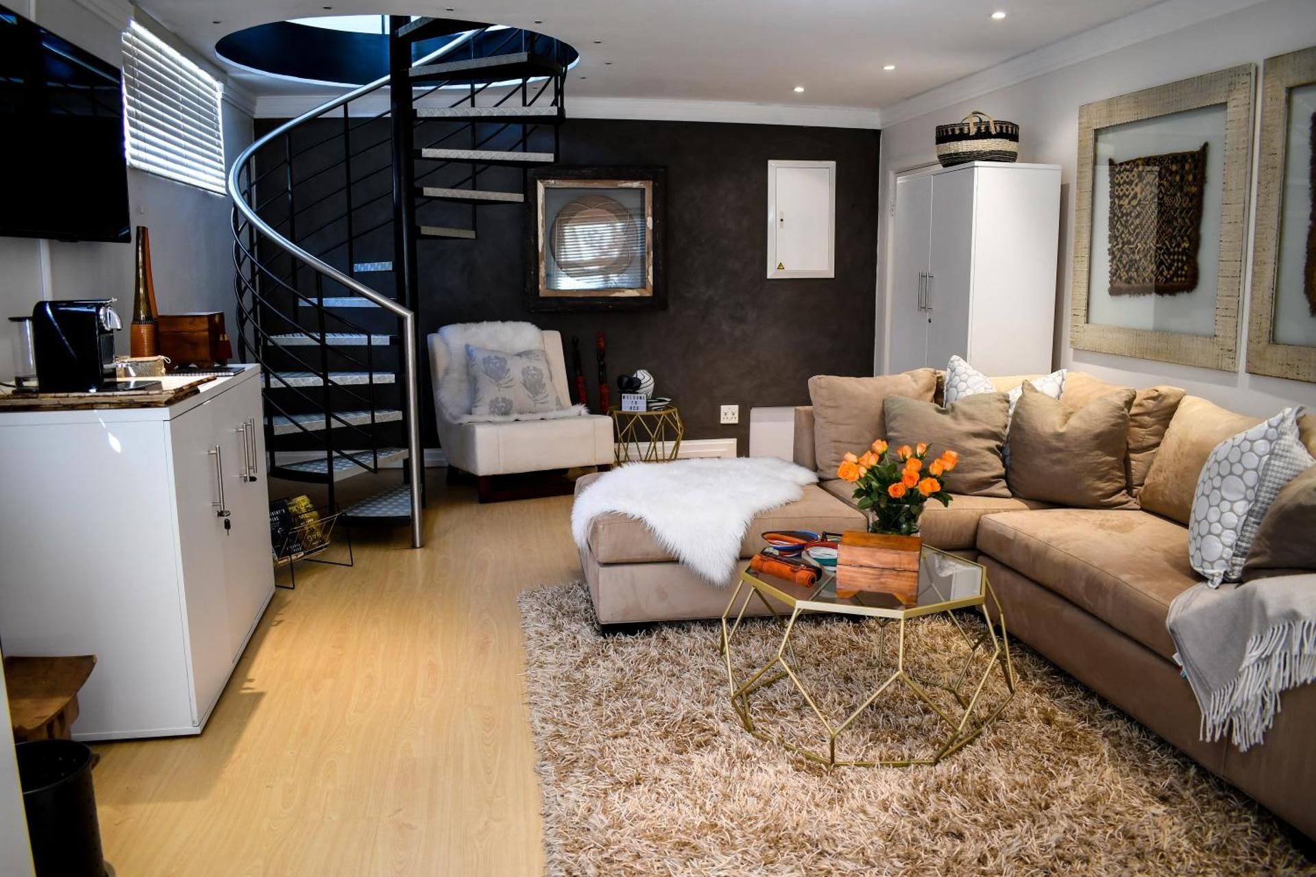 Deluxe King Suite
