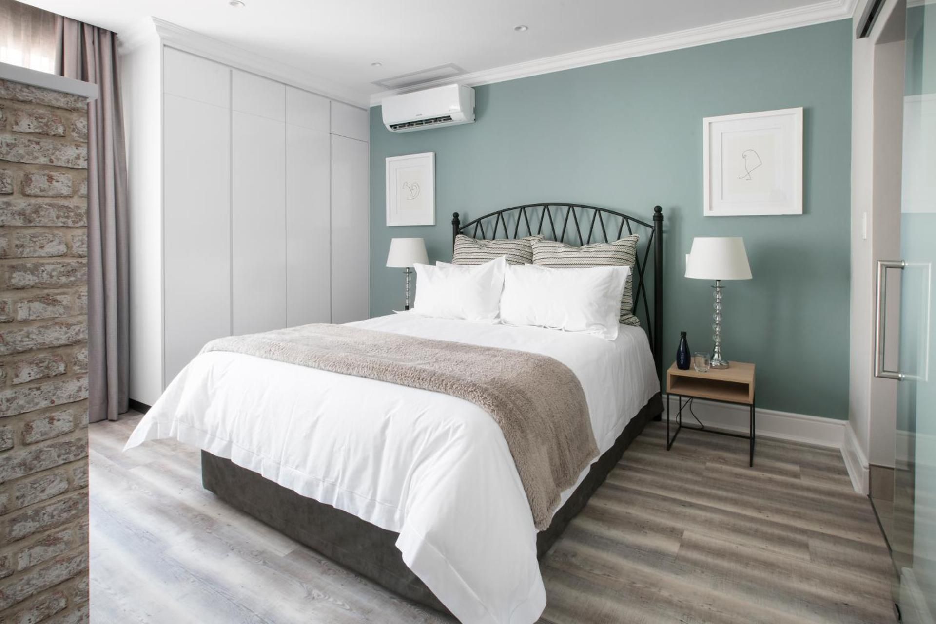 One-Bedroom Standard Apartment