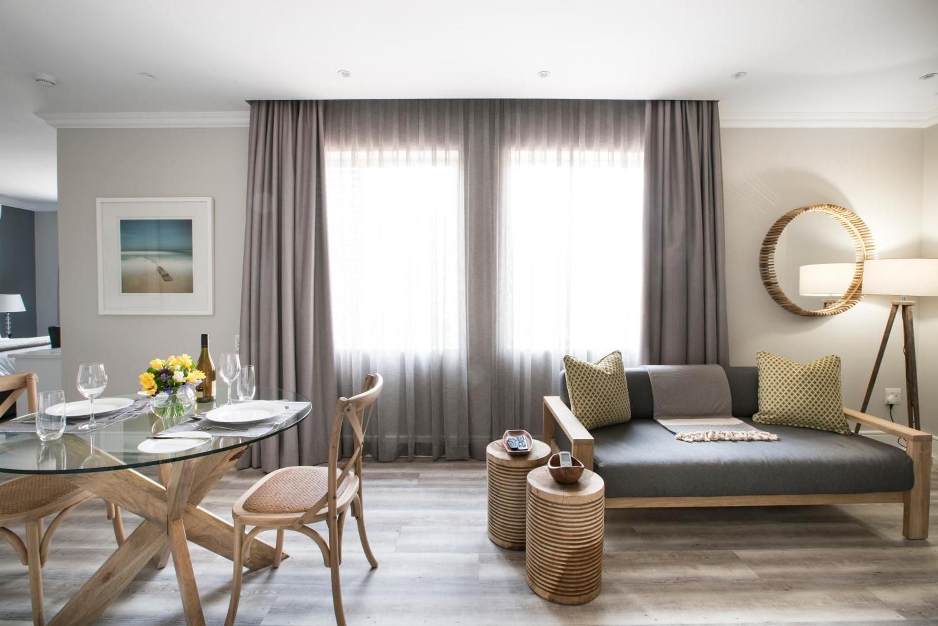 Studio Stay on Sixty6 One-Bedroom Premium Apartment