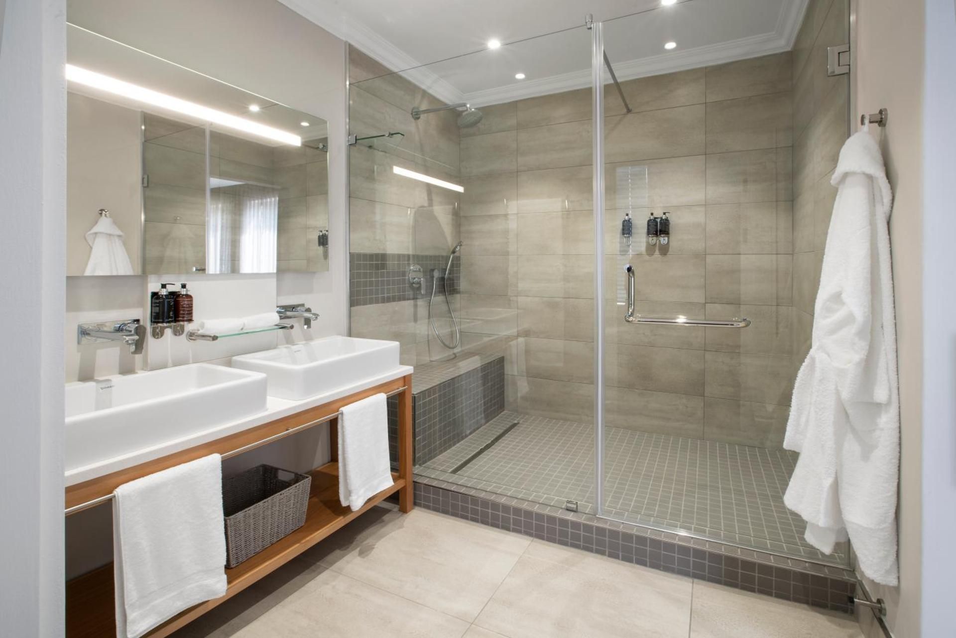 Studio Stay on Sixty6 One-Bedroom Premier Apartment 2