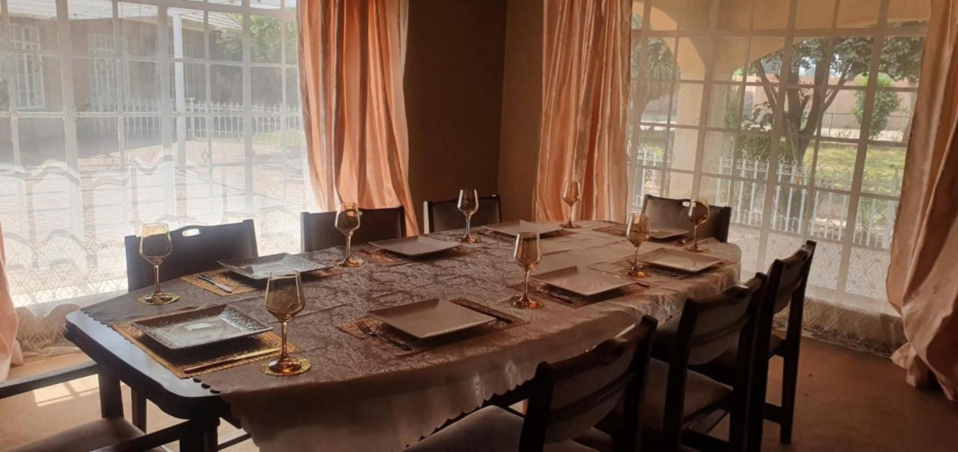 Home away from Home (Lakefield)