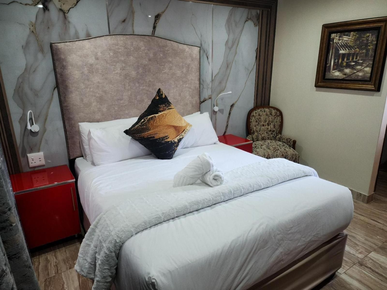 Deluxe Queen Room