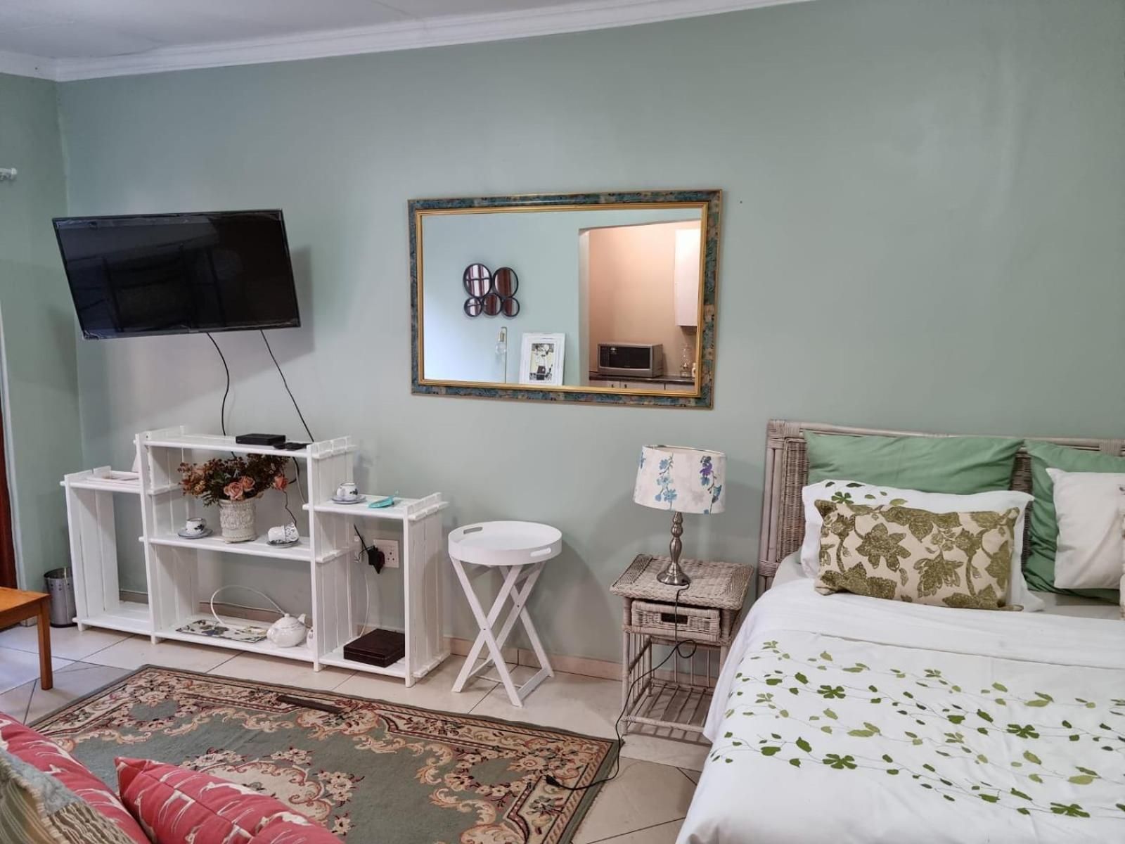 Deluxe Double Room with Shower