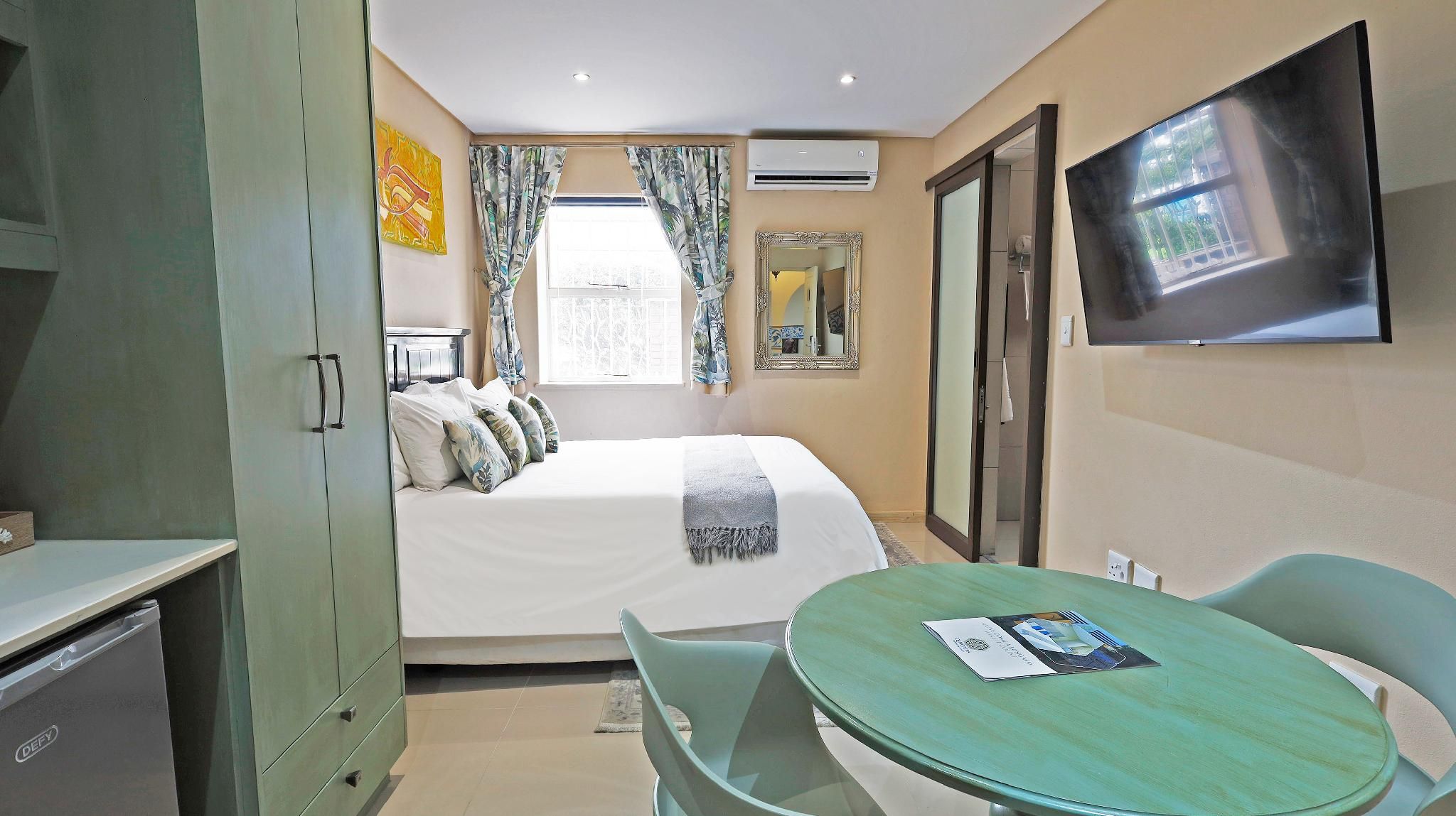 Single Deluxe Room