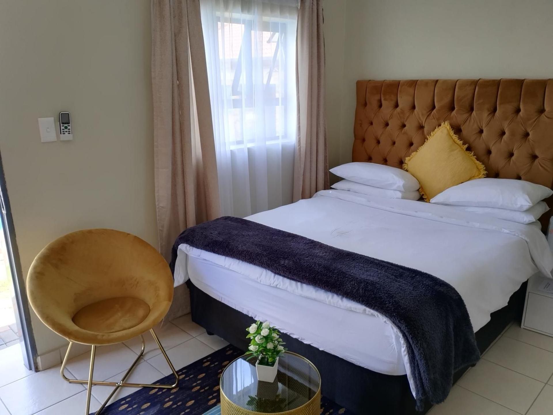 Deluxe Queen Room