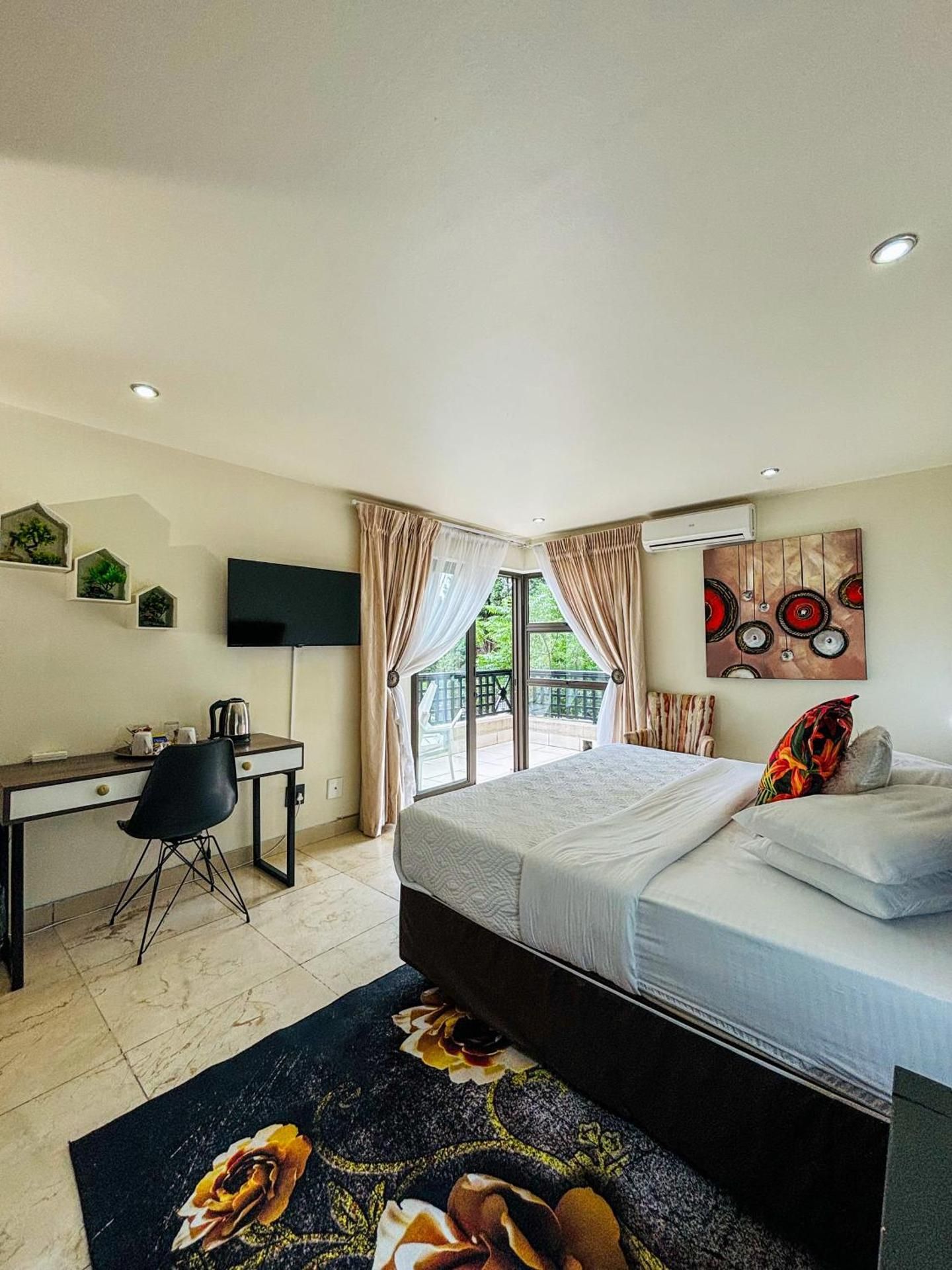 Deluxe Double Room with Shower