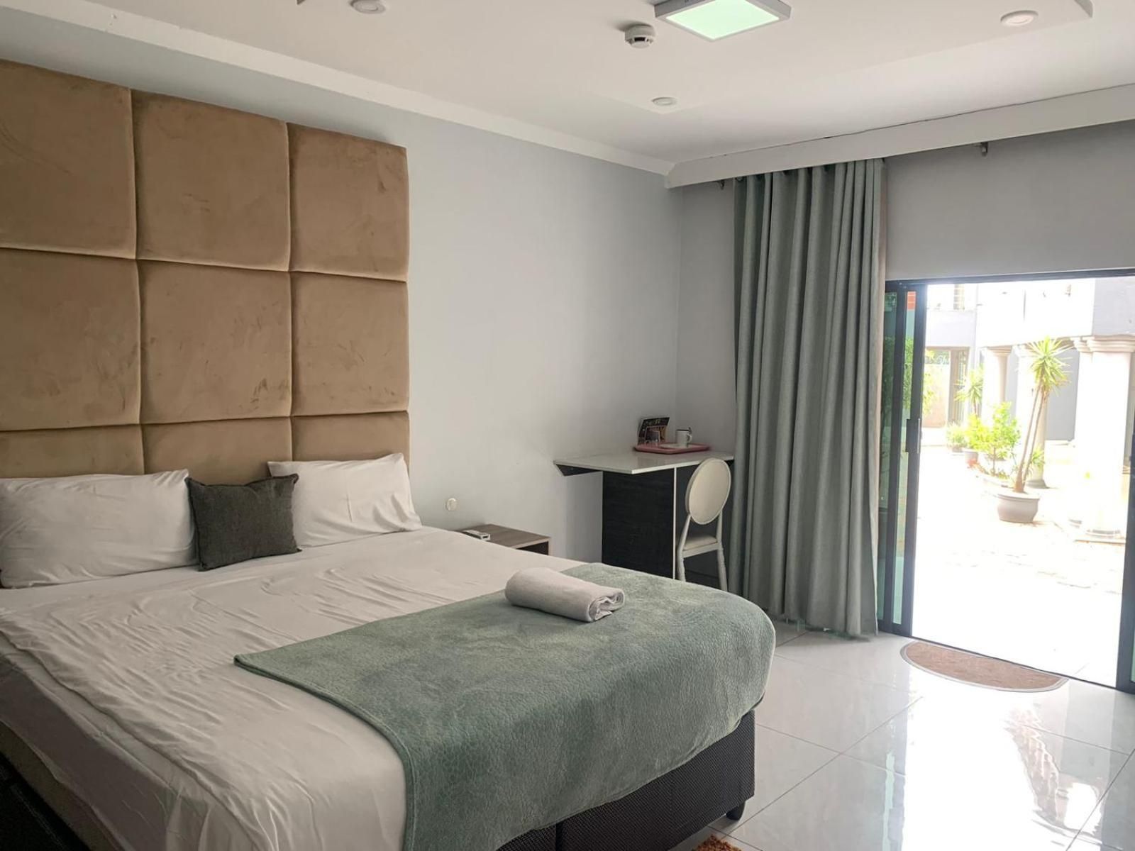 Double Room with Private Bathroom
