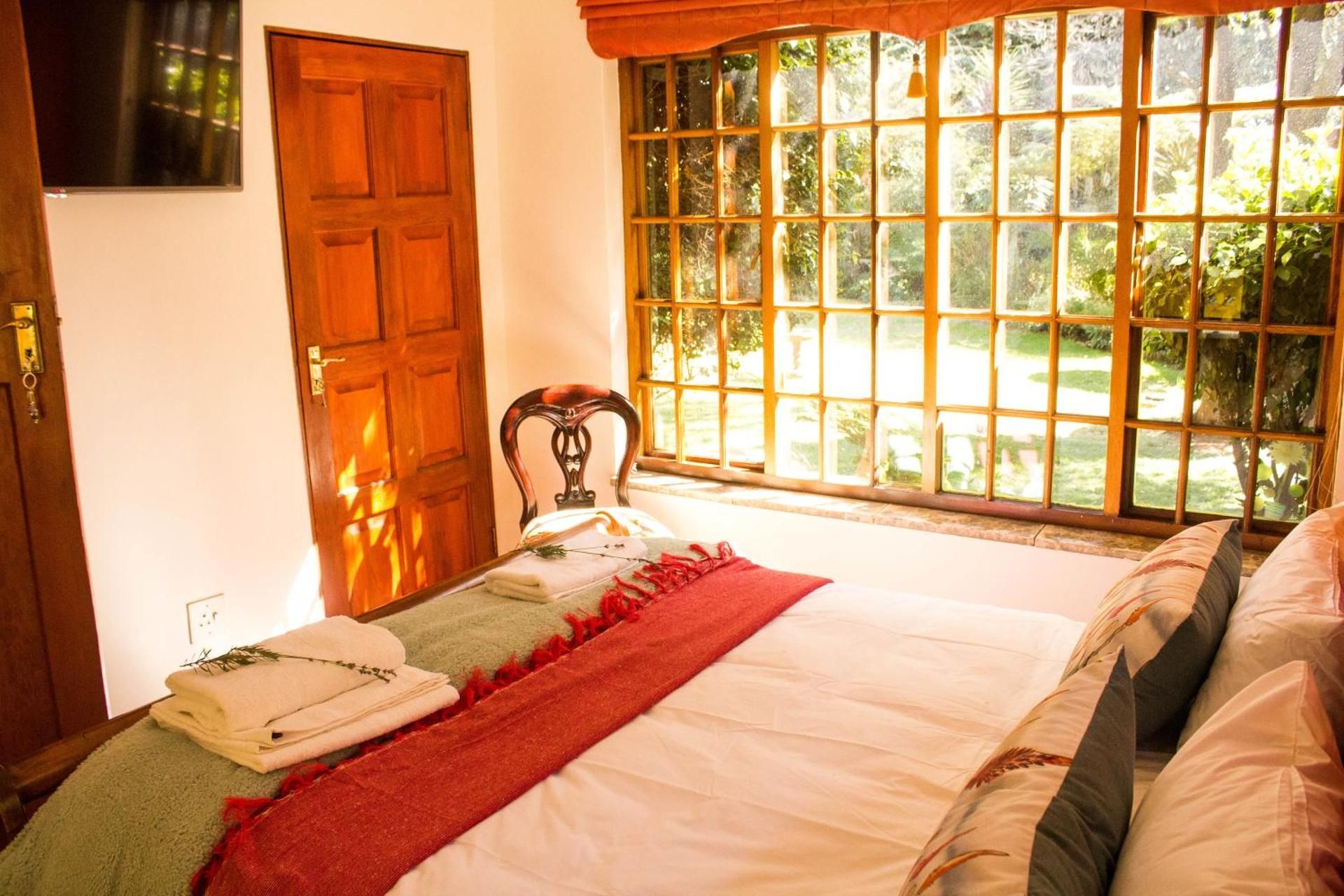 Queen Room with Garden View