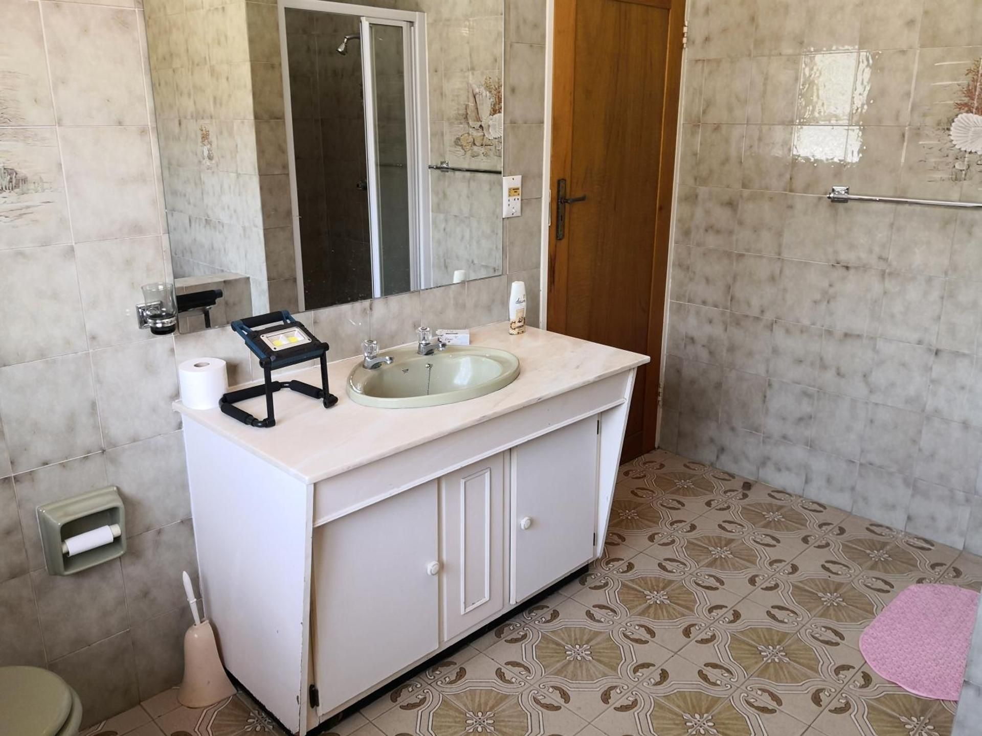 Budget Single Room