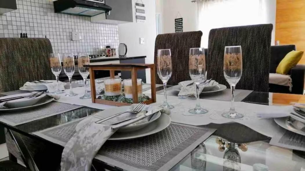 Evans Village - Apartments & Spa