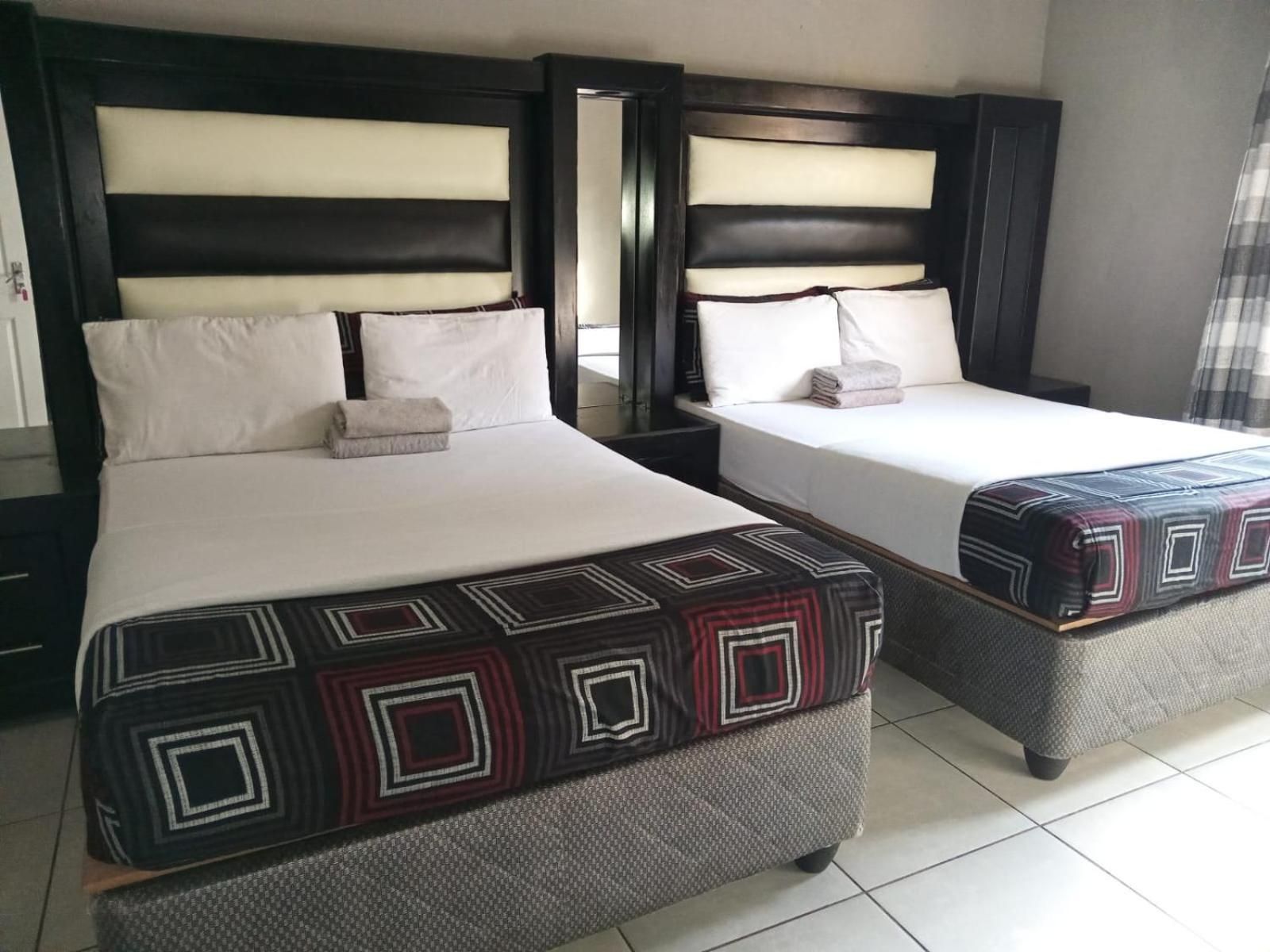 Deluxe Family Suite