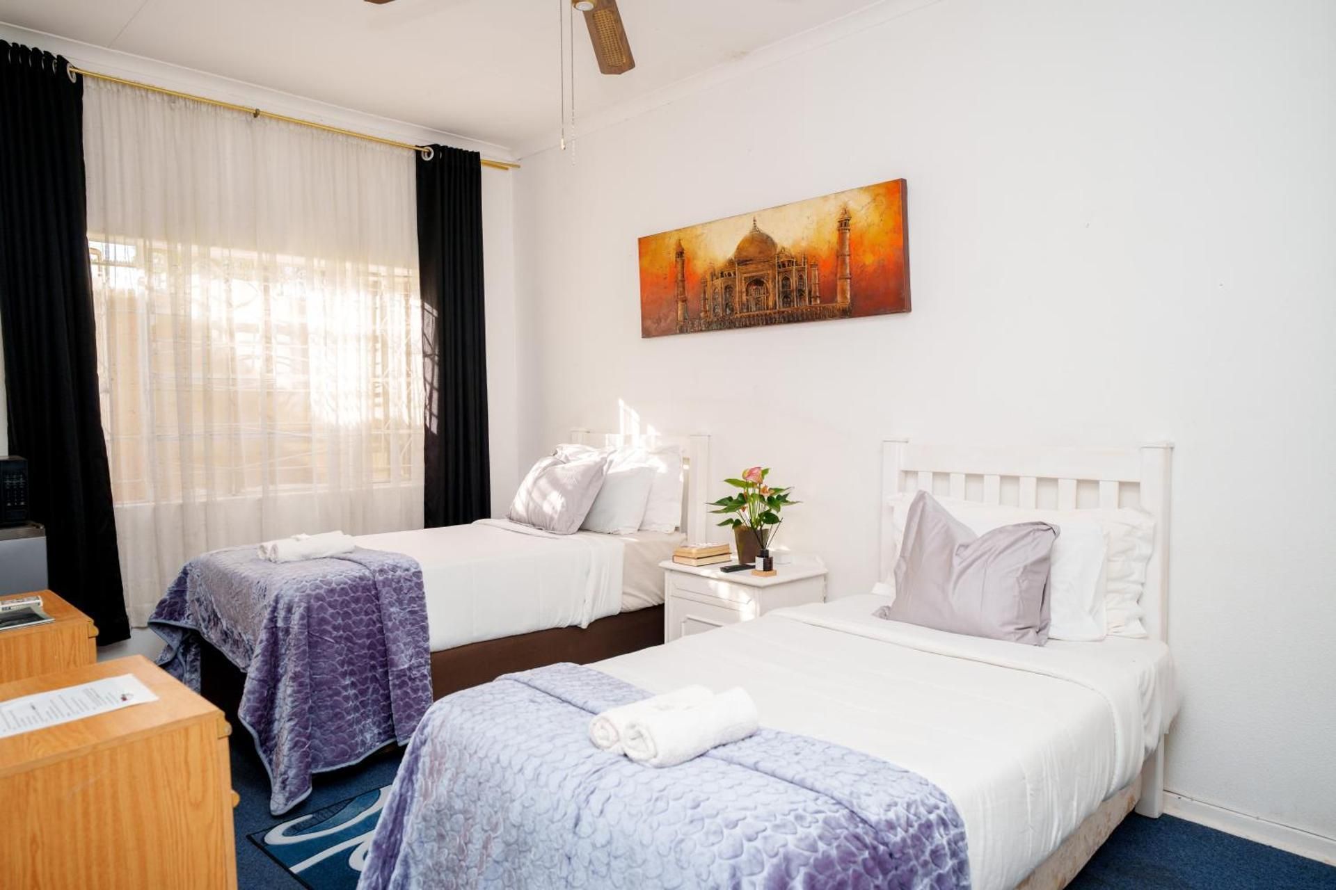 Standard Twin Room