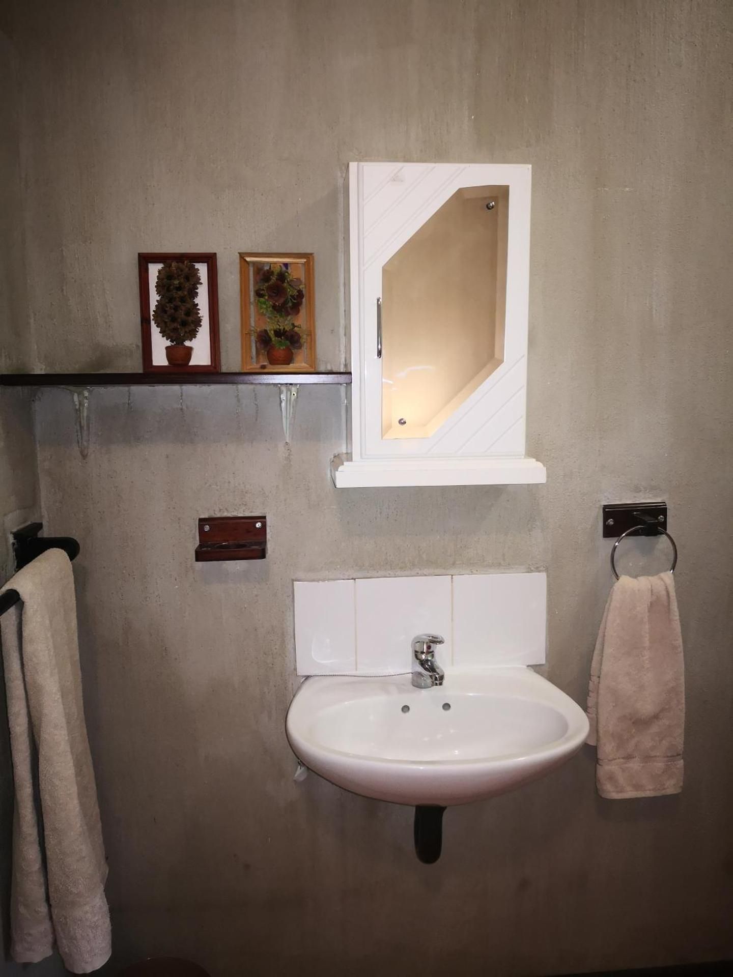 Single Room - Victorian Room
