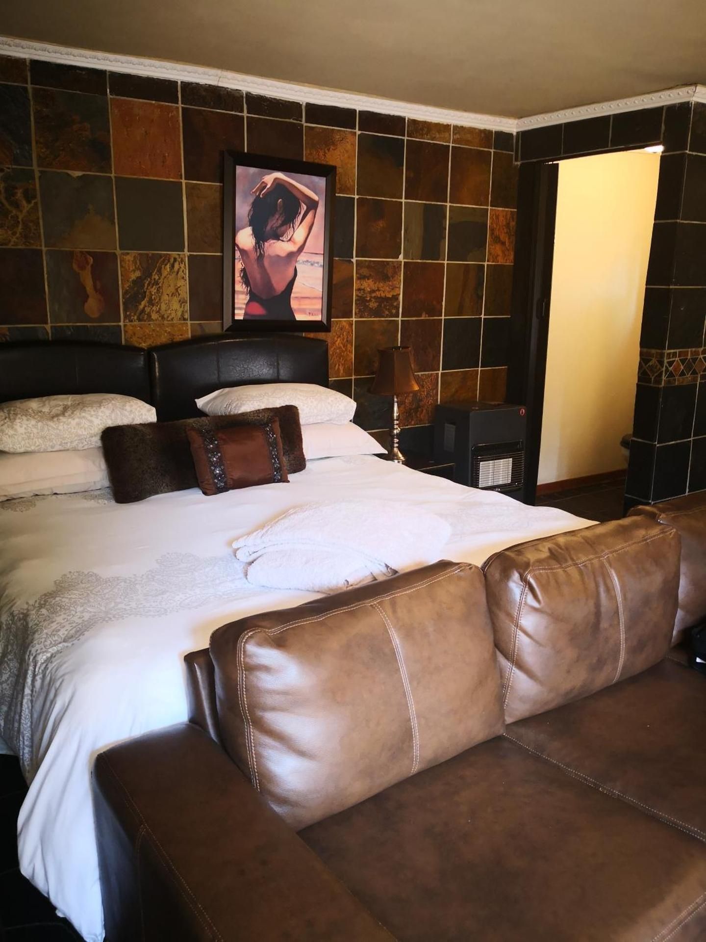 Double Room - Roman Room