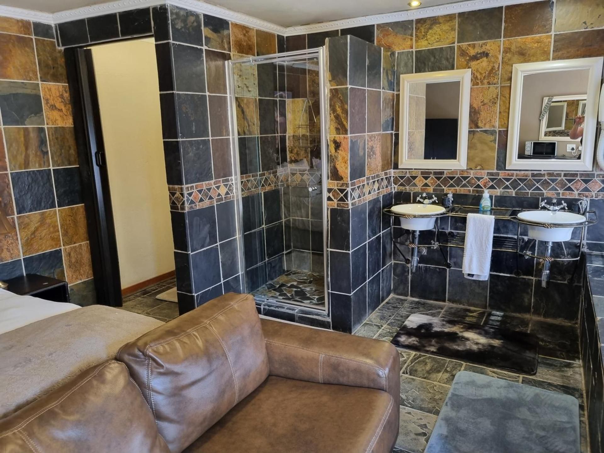 Double Room - Roman Room