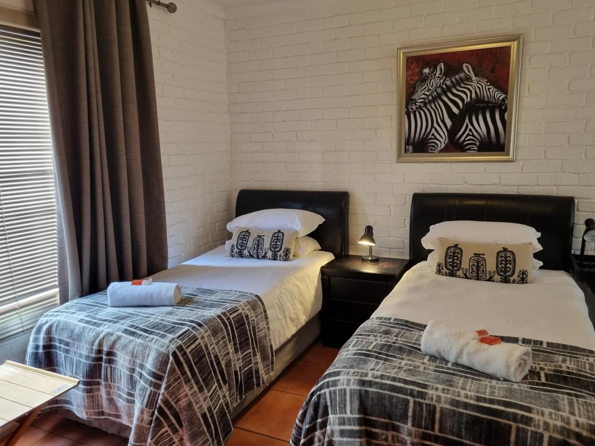 Twin Room - Hunters Room