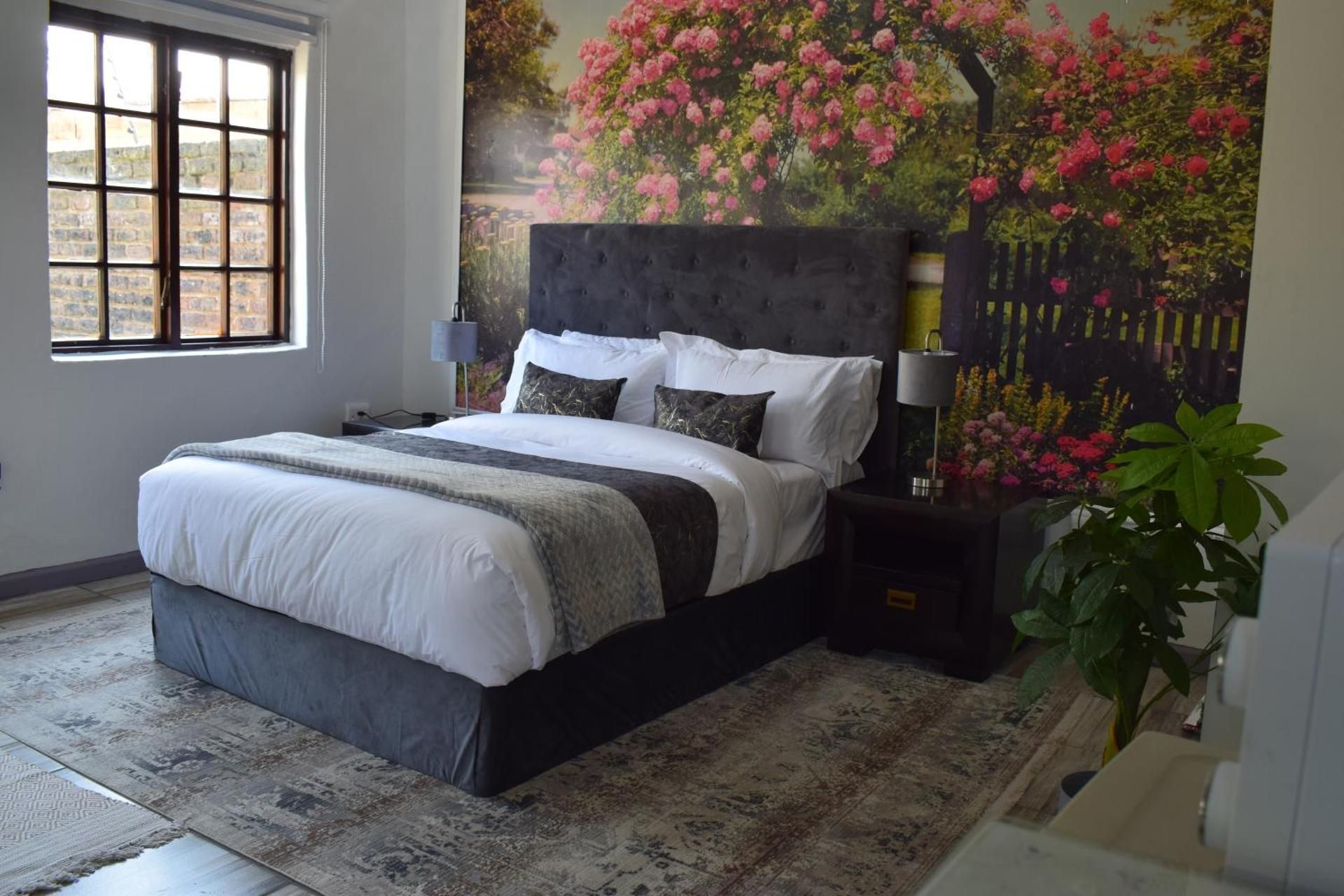 Suite with Garden View