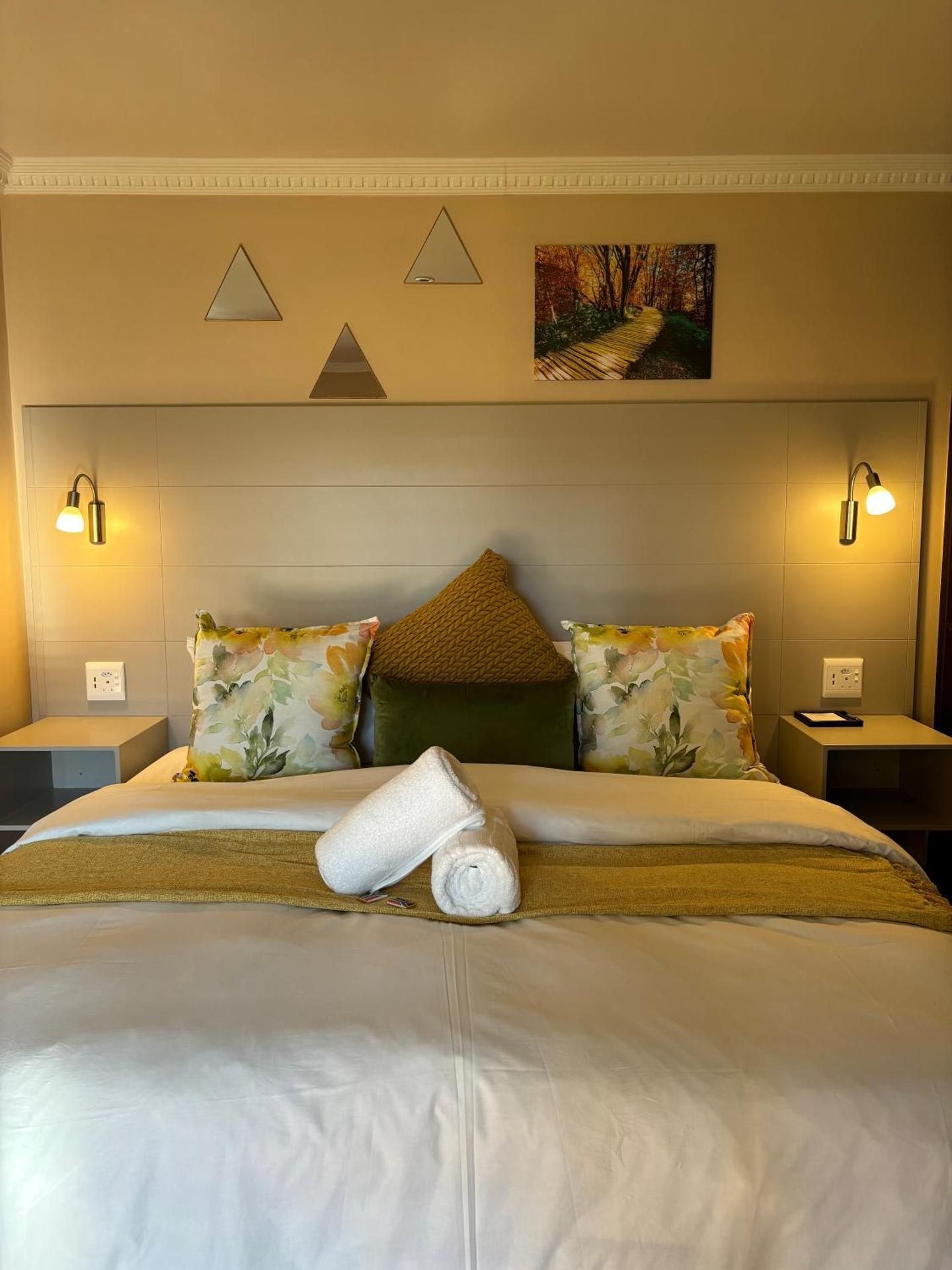 Accommodation Bedfordview - Hethersett Guesthouse Deluxe King Room